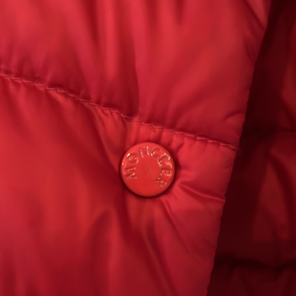 Moncler Girls Raspberry Puffer Vest - Picture 3 of 13